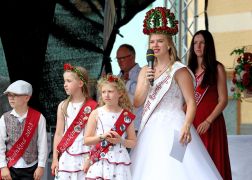 Dornburg Krohnt Neue Rosenkoenigin 08